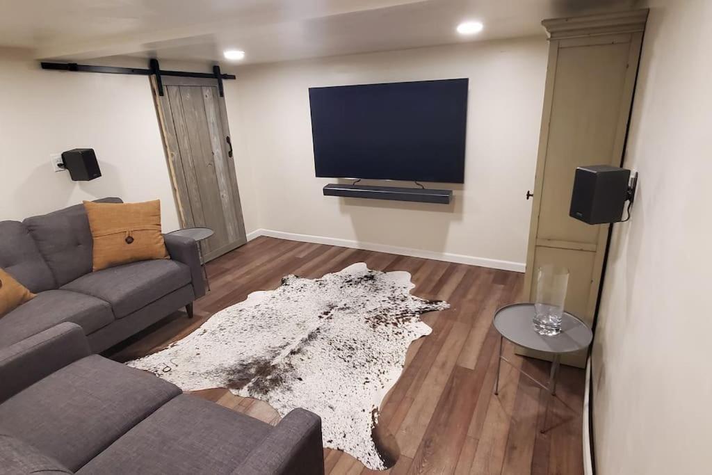 Luxury Dt Cottage - Free Parking - Self Check-In Anchorage Buitenkant foto