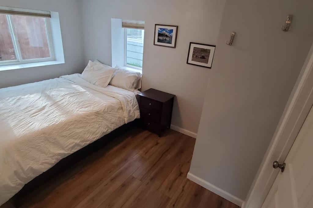 Luxury Dt Cottage - Free Parking - Self Check-In Anchorage Buitenkant foto