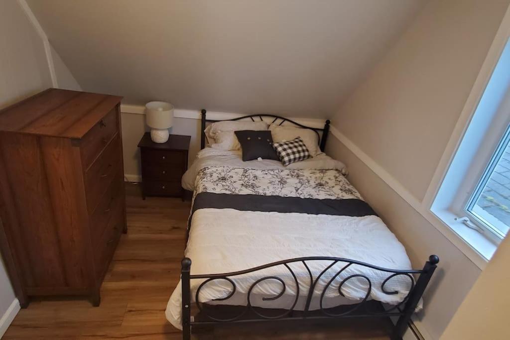 Luxury Dt Cottage - Free Parking - Self Check-In Anchorage Buitenkant foto
